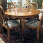 219 7079 DINING ROOM SET